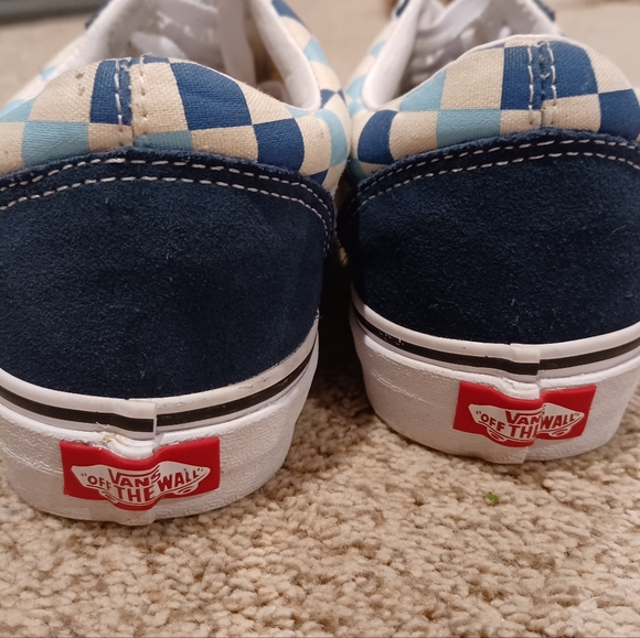 VANS Classic Checkered Shoes - Size 8.5 Women's & 7 Mens. - Picture 6 of 9